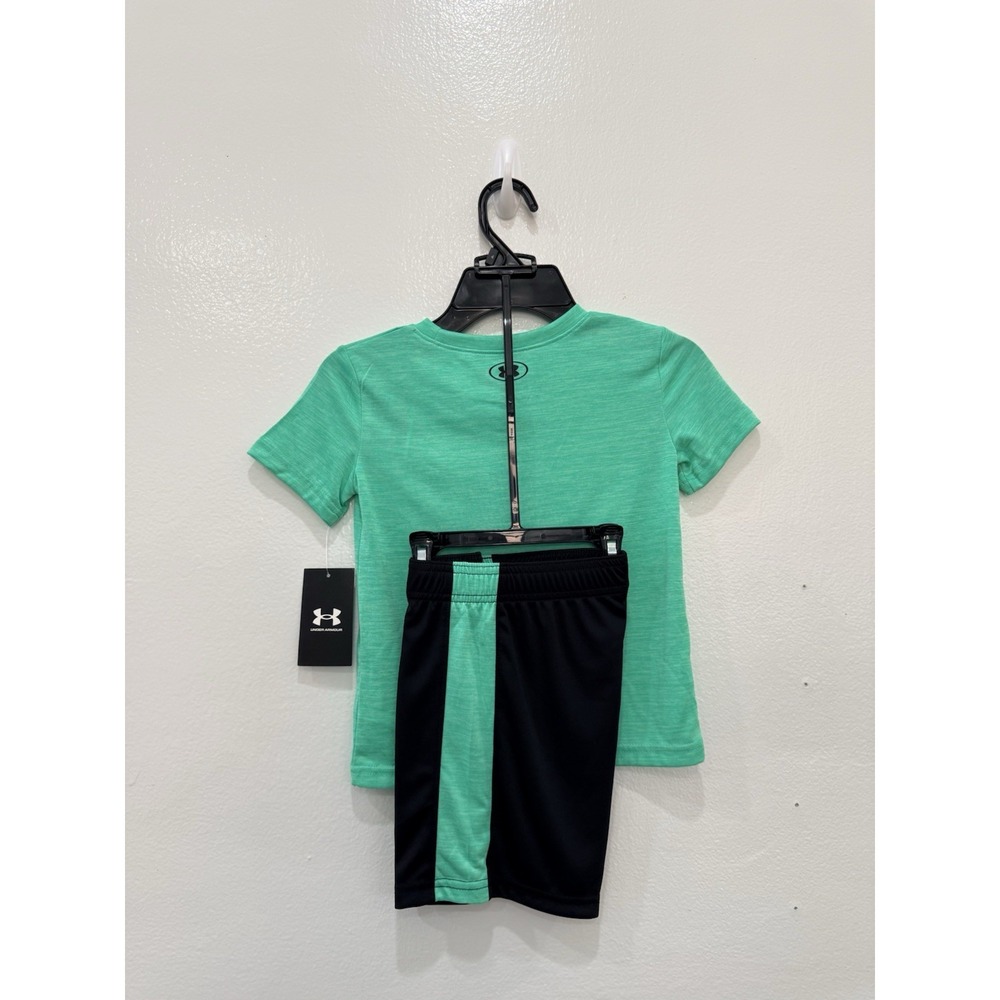 Boys Under Armour 2-Piece Athletic Shorts Set Size 4 Green Black Logo Outfit NWT - Picture 3 of 3